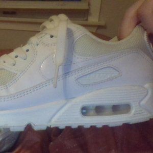 Nike Air Max 90 Women's Shoe